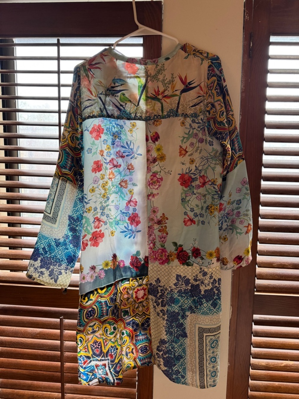 Johnny Was Blue Floral Patchwork Top - Picture 6 of 7